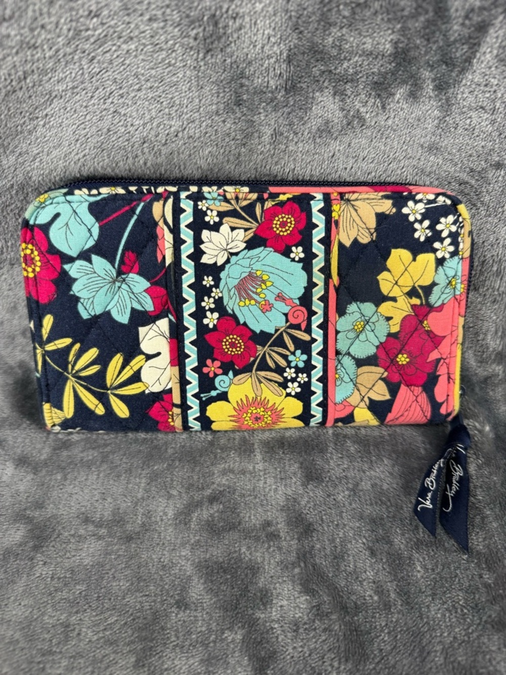 Vera Bradley Happy Snails Accordion Wallet Zip Around Navy Yellow Pink Blue